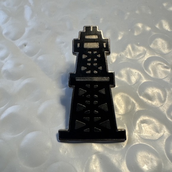 Other - Vintage Oil Derrick Tower Lapel Hat Coat Pin  Collectible Charm